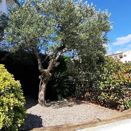 Tranquilo Con Terraza Y Jardin Cerca De La Playa - Es-170-47